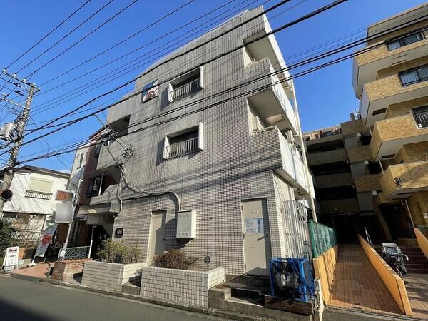 【スカイコート大倉山】外観