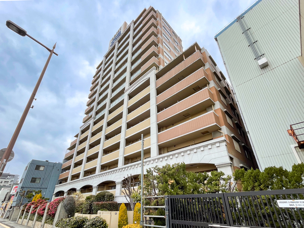 【アリストリバーサイドビュータワー】外観