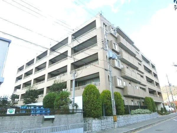 【ステイツ箕面】外観
