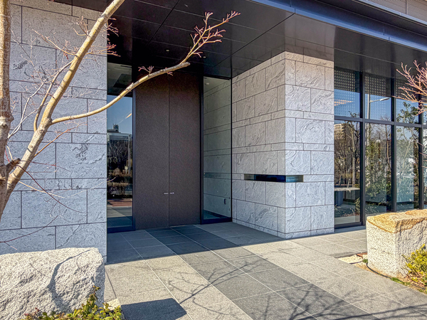 【ブランズシティ南草津】エントランス 【ブランズシティ南草津】エントランス