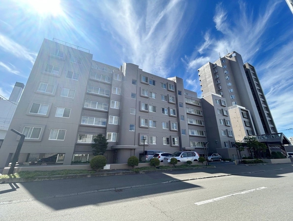 【ダイアパレス東札幌】外観