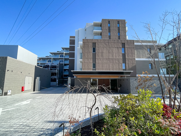 【プレミスト大倉山】外観