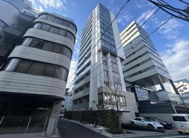 【ピアース新宿三丁目】外観