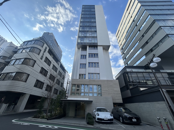 【ピアース新宿三丁目】外観