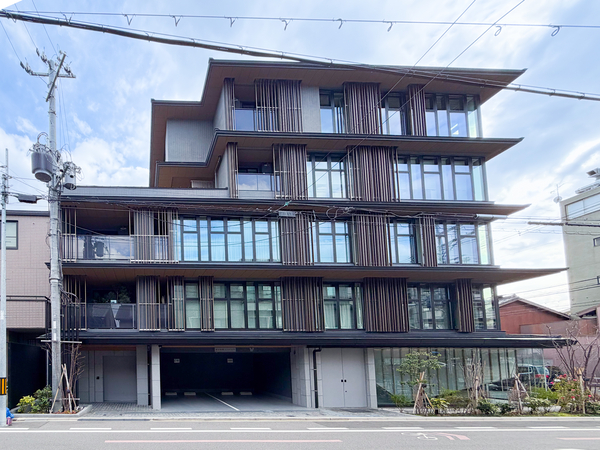 【ライオンズ京都御所南レジデンス】外観