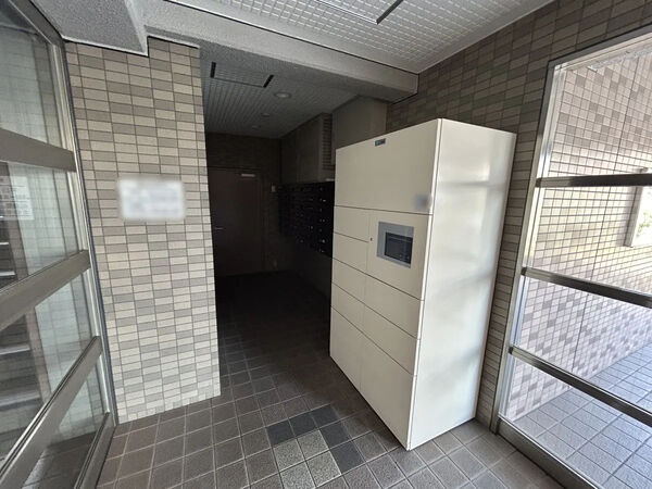 【宝マンション赤坪公園】宅配ボックス