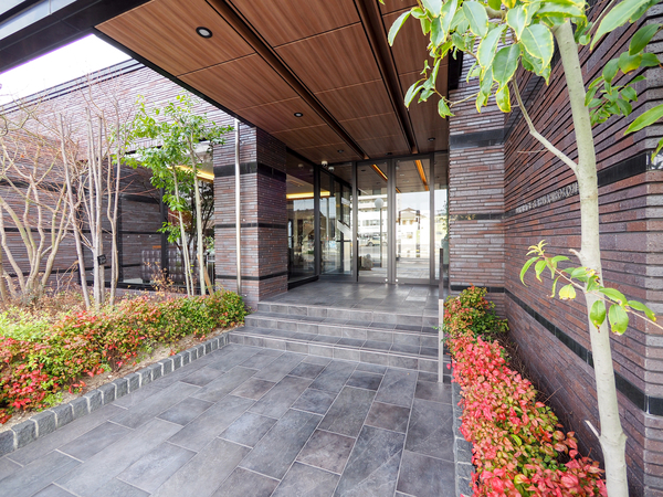 【ダイアパレス刈谷広小路】エントランス 【ダイアパレス刈谷広小路】エントランス