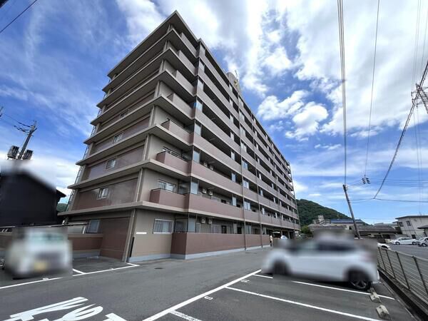 【グラン・ドムール津高】外観