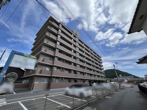 【グラン・ドムール津高】外観