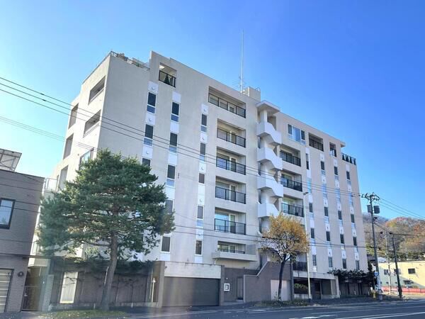 【カルム宮の森ハウス】外観１