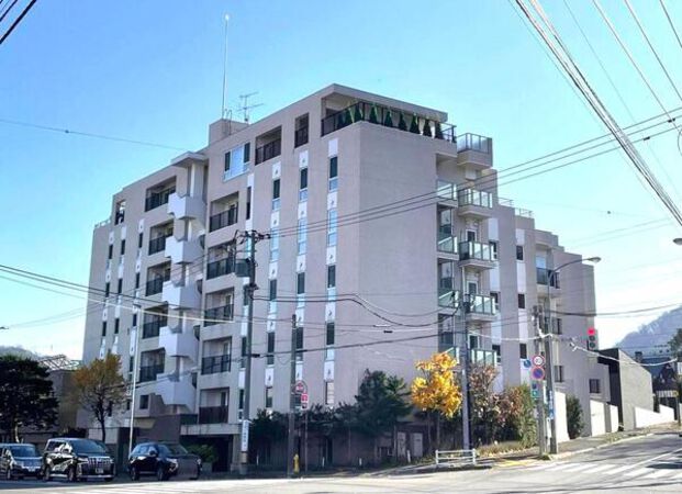 【カルム宮の森ハウス】外観２