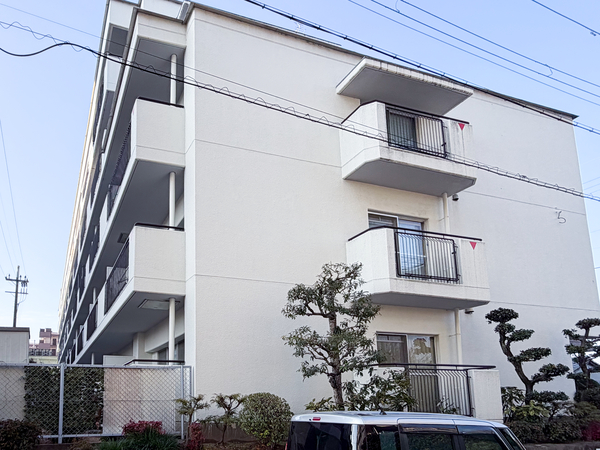 【モラーダ墨染】外観