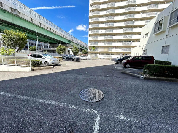 【山王住宅】駐車場 【山王住宅】駐車場