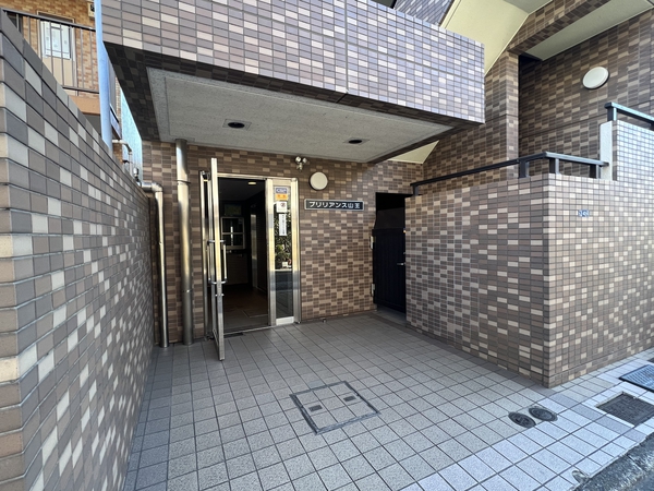 【ブリリアンス山王】エントランス