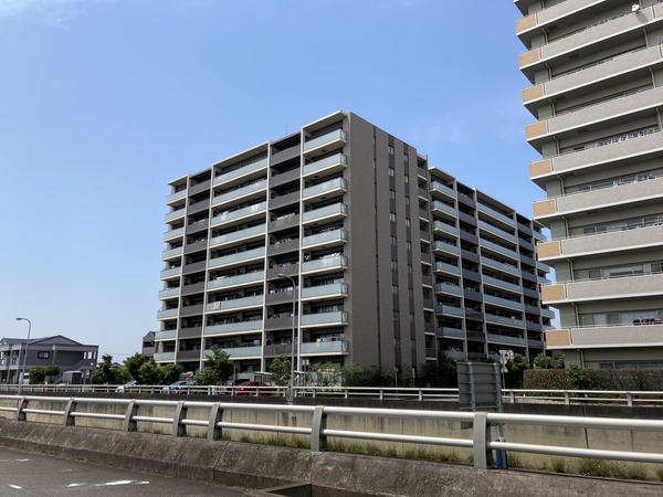 【コンフィールひたち野うしく】外観写真