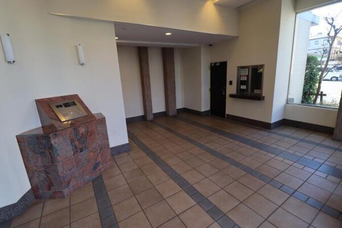 エントランスホール