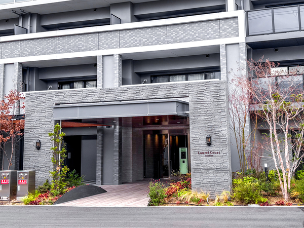 【ローレルコート大阪城公園】エントランス