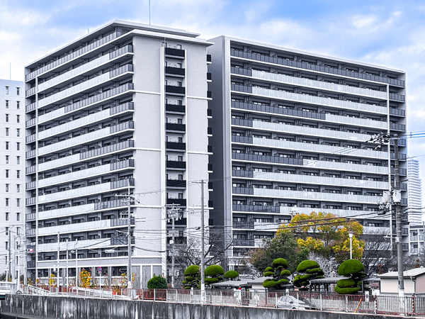 【ローレルコート大阪城公園】外観