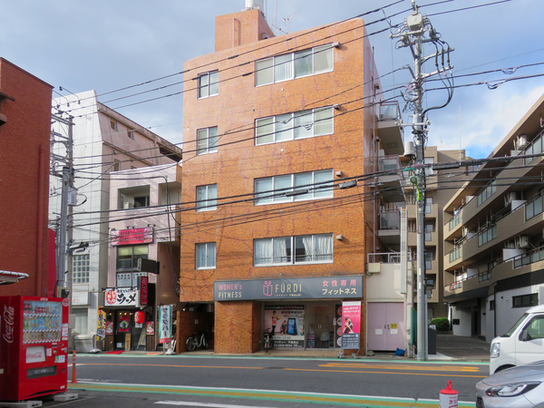 【パークハイツからすやま】外観