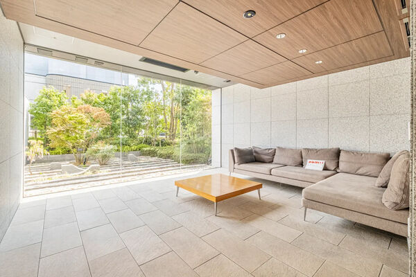 【ライオンズ川越プレミアフォート】ロビー