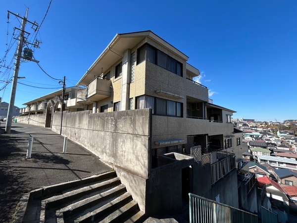 【エクセル弘明寺】外観