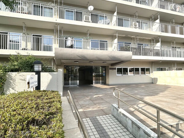 【五反野スカイハイツ】エントランス