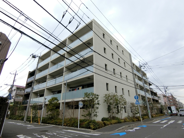 【イニシア武蔵新城テラス】外観