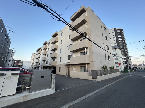 【シティホーム二十四軒ザ・レジデンス】外観