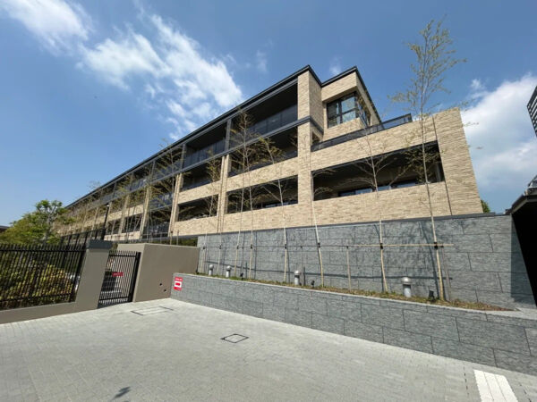 【Brillia夙川高塚町西棟】外観