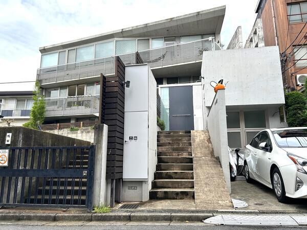 【三茶ハウス】外観 【三茶ハウス】外観