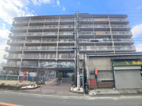 【住道グランドコーポ】外観