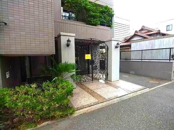 【プロクシィロイヤル桜山】エントランス1 【プロクシィロイヤル桜山】エントランス1