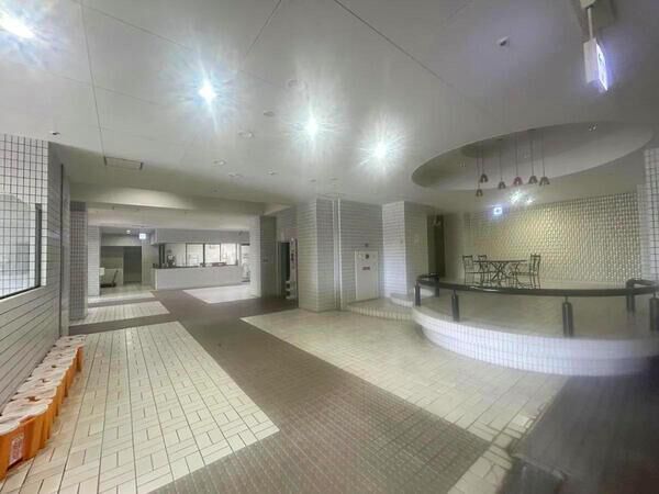 【茶屋ヶ坂公園ハイツ】エントランス 【茶屋ヶ坂公園ハイツ】エントランス