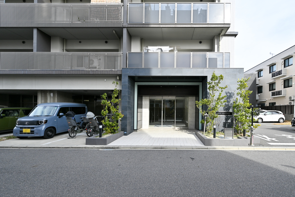 【ブライムスイート建中寺】エントランス