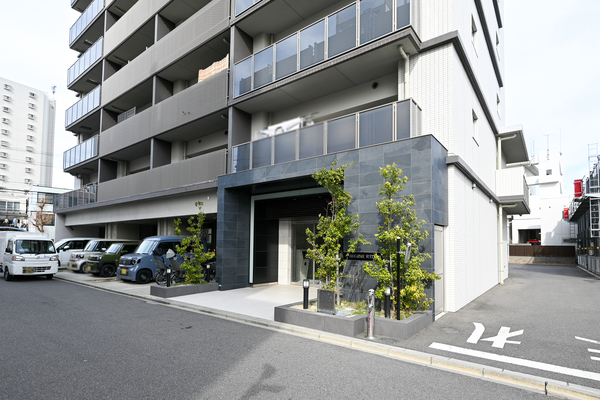 【ブライムスイート建中寺】エントランス