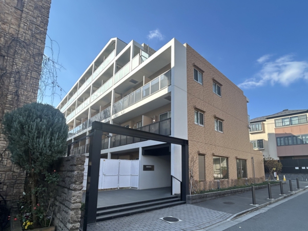 【ハーモニーレジデンス新宿四谷】外観