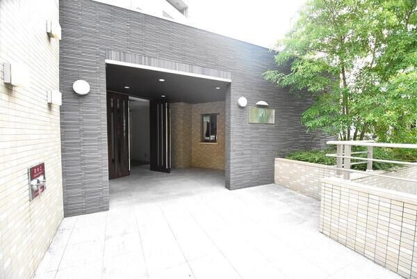 【リベール津島プレミアム】《エントランス》 【リベール津島プレミアム】《エントランス》