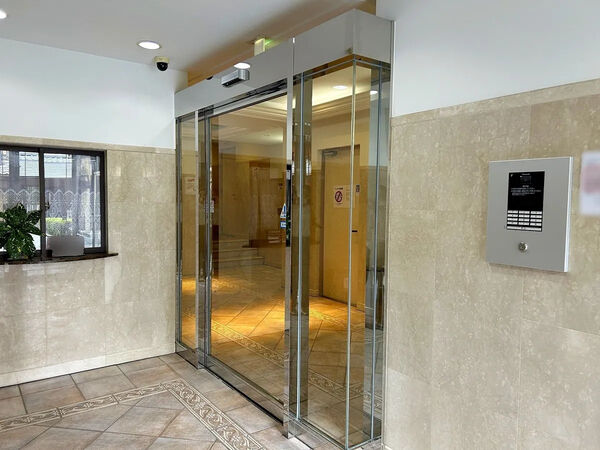 【サムティ京都祇園】エントランス2 【サムティ京都祇園】エントランス2