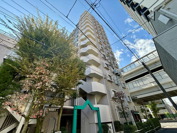 【ナイスアーバン池袋山手通り】外観