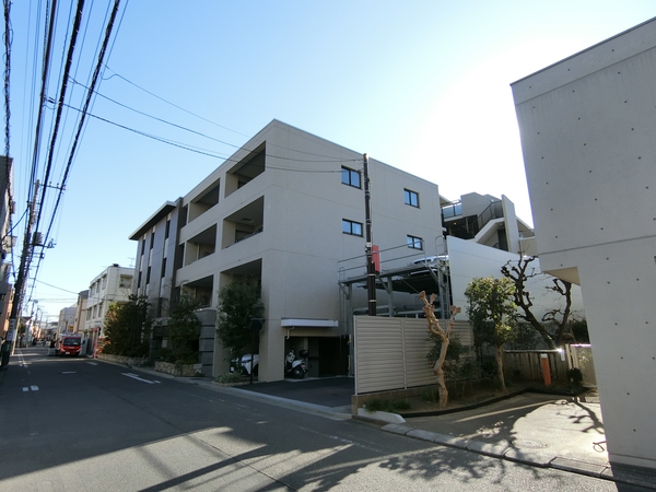 【グランドメゾン新川崎加瀬山】外観
