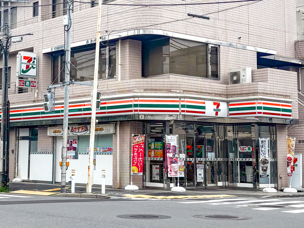 セブン-イレブン中野江古田１丁目店まで約300m(徒歩4分)