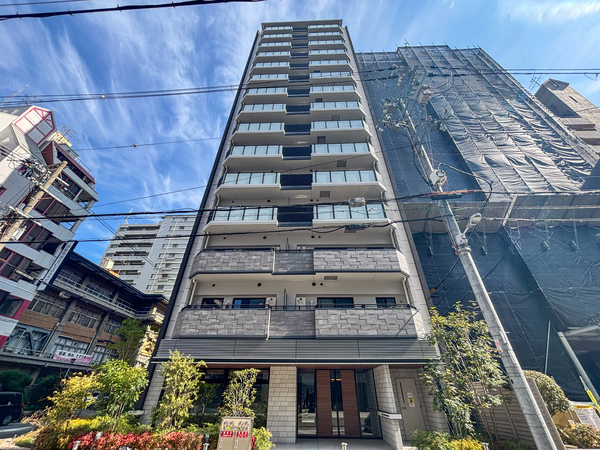 【エステムプラザ南船場レジスタ】外観