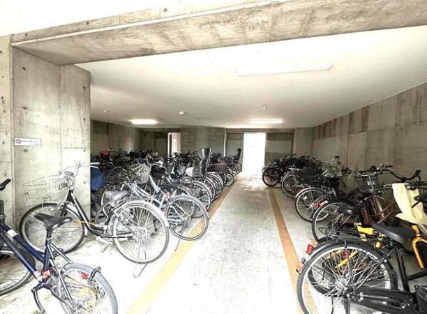 【ダイアパレス東島田】(駐輪場) 【ダイアパレス東島田】(駐輪場)
