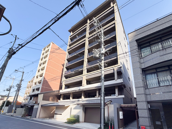 【グランリソシエ烏丸御池】外観