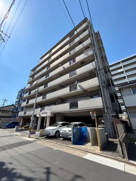 【宝マンション川間町】外観