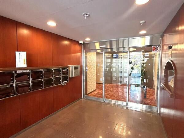 【イースタンホームズ六本木】エントランス1 【イースタンホームズ六本木】エントランス1