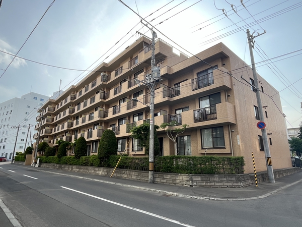 【円山北町パークマンション】外観