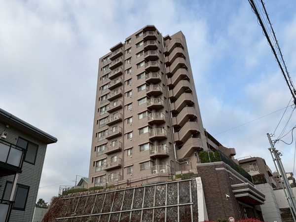 【ナイスロイヤルテラス小田原城山】外観
