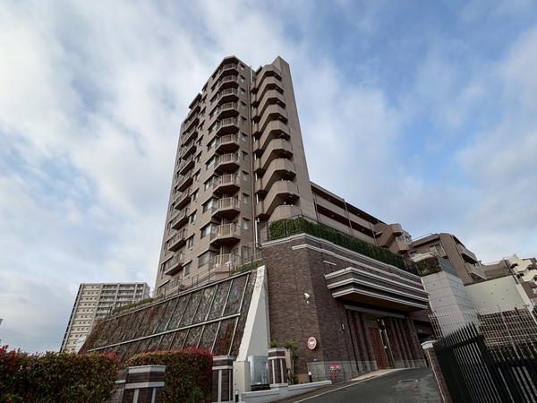 【ナイスロイヤルテラス小田原城山】外観