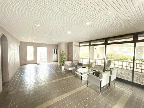 【ファミール本山】エントランス1 【ファミール本山】エントランス1